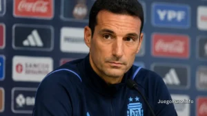 Lionel Scaloni durante una conferencia de prensa con la Selección Argentina